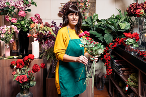 Cover It Right: Pot Covers, Planter Wraps & Sleeves Every Flower Shop Needs in Stock