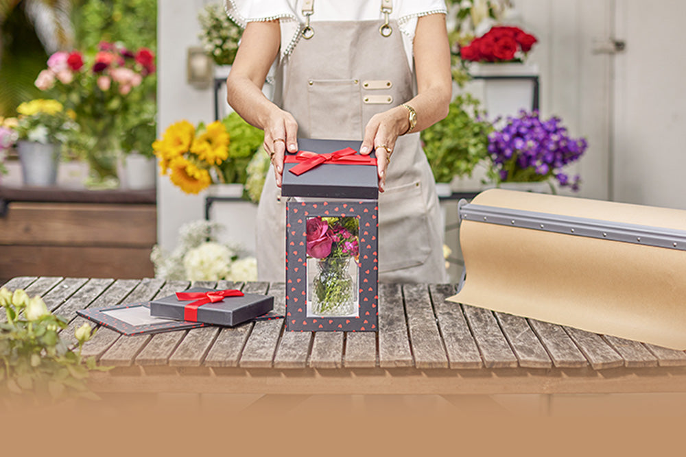 Florist heart box